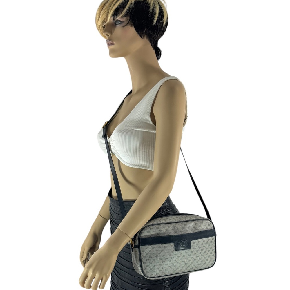 GUCCI Navy Blue Canvas Supreme Micro GG Blue Trim Crossbody Bag Authenticated - Picture 17 of 17